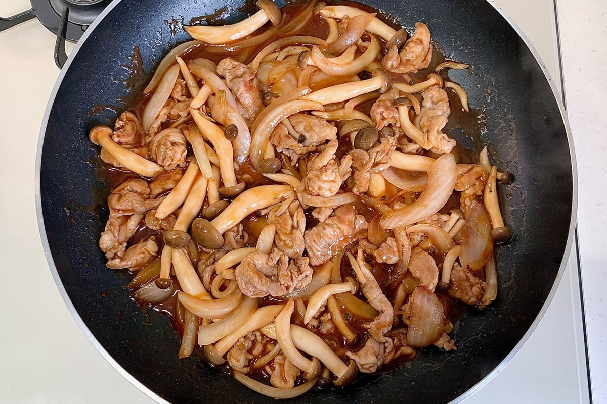 水50mlと【A】を加え、とろみがつくまで炒め合わせたところ