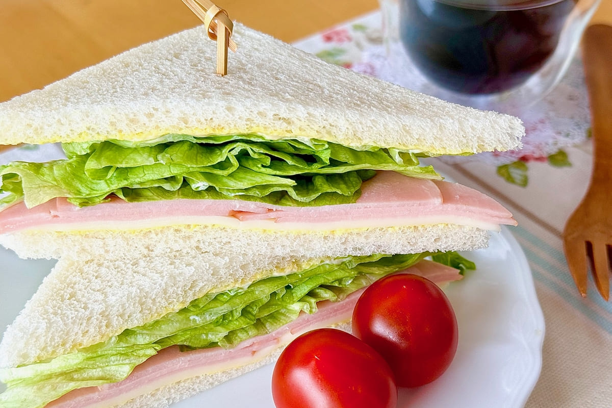 ハムチーズレタスサンド